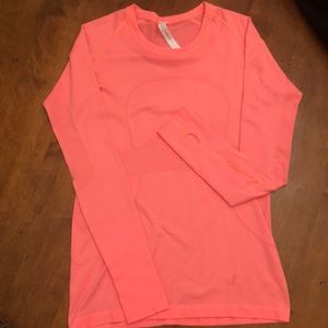Lululemon long sleeve Swiftly tech shirt.